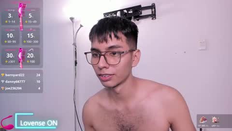 Snapshot of marioandmia chatting on 12-31-24, 05:22 marioandmia online show from 12-31-24, 05:22