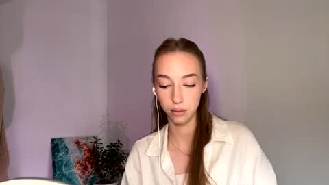 Snapshot of marioindal chatting on 06-14-26, 08:27 Amelia online show from 06-14-26, 08:27