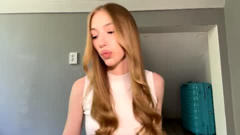 Amelia online show from 06-23-26, 10:02