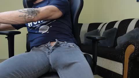 marioslim online show from 01-15-25, 06:51