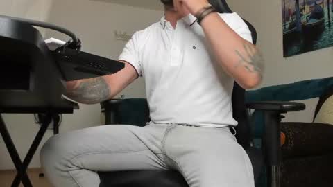 marioslim online show from 07-11-26, 05:43