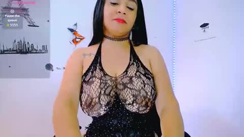 Snapshot of mariposaxox chatting on 11-20-25, 07:35 Pao online show from 11-20-25, 07:35