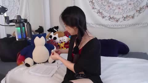 Snapshot of marissapeach chatting on 06-08-26, 01:33 MarissaPeach online show from 06-08-26, 01:33