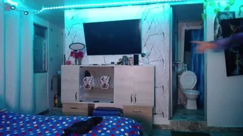 Maritza Ferrer -Samara Beltran online show from 10-21-25, 04:13