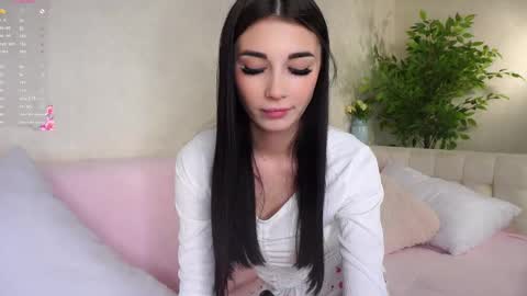 Mari online show from 04-28-26, 04:12