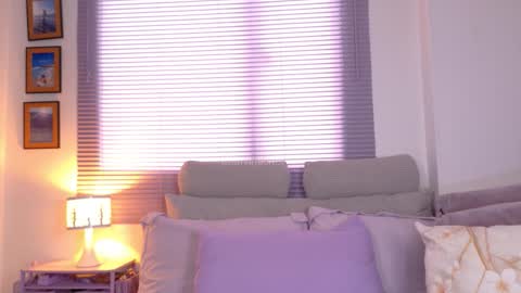    online show from 09-23-25, 07:06