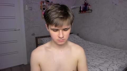 Snapshot of mark_bearcub chatting on 01-13-25, 04:19 Mark online show from 01-13-25, 04:19