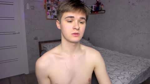 Snapshot of mark_bearcub chatting on 01-16-25, 05:00 Mark online show from 01-16-25, 05:00