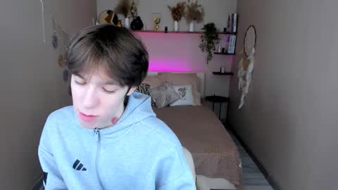 Mark online show from 03-13-26, 02:45