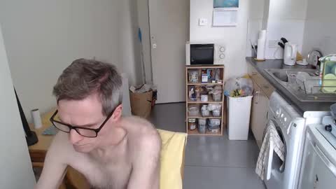 Snapshot of mark_islington chatting on 09-20-25, 11:22 mark_islington online show from 09-20-25, 11:22