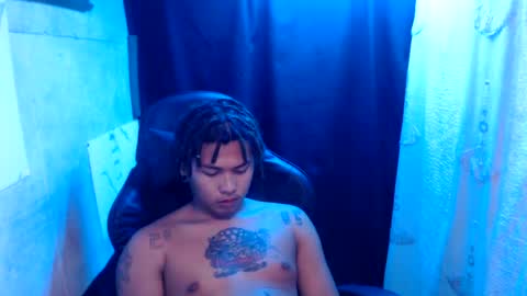 Snapshot of mark_louie chatting on 07-06-26, 04:42 UNO online show from 07-06-26, 04:42