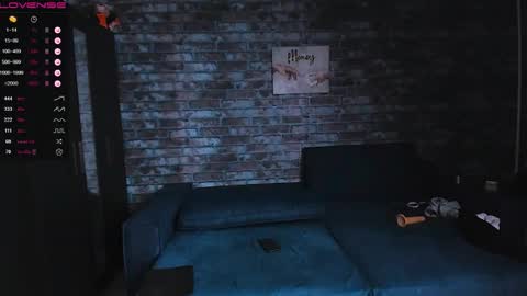 Snapshot of mark_normal chatting on 03-27-26, 02:28 Mark online show from 03-27-26, 02:28