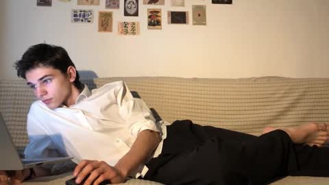 Snapshot of mark_romal chatting on 10-18-25, 12:28 Mark online show from 10-18-25, 12:28