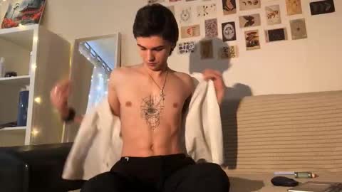 Mark online show from 10-20-25, 06:03