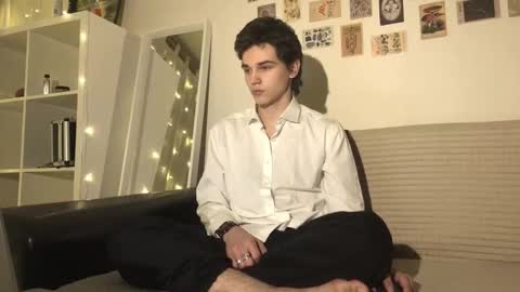 Mark online show from 11-13-25, 03:33