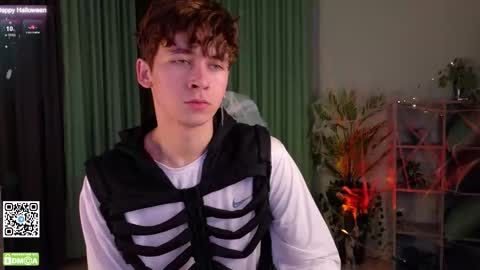 Mark online show from 10-31-25, 11:22