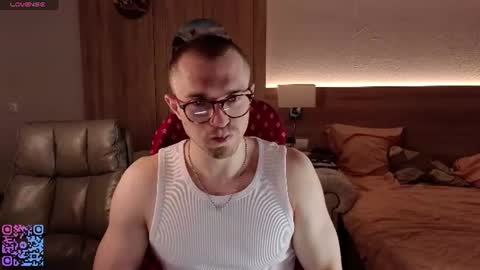 Mark online show from 07-19-26, 05:49