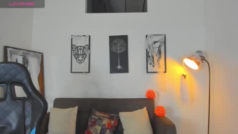 Snapshot of mark_x23 chatting on 10-25-25, 01:13 mark_x23 online show from 10-25-25, 01:13