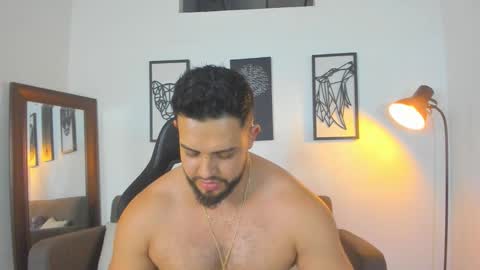 Snapshot of mark_x23 chatting on 11-08-25, 11:03 mark_x23 online show from 11-08-25, 11:03