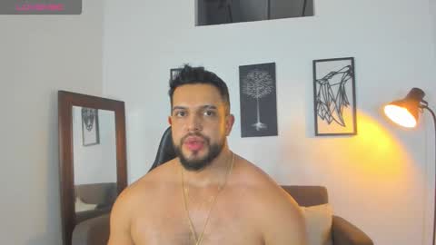 Snapshot of mark_x23 chatting on 11-12-25, 11:47 mark_x23 online show from 11-12-25, 11:47