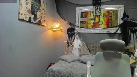 markbowie online show from 10-17-25, 11:57