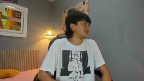 Snapshot of markbowie chatting on 06-18-26, 07:18 markbowie online show from 06-18-26, 07:18