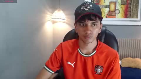 Snapshot of markbowie chatting on 07-16-26, 07:20 markbowie online show from 07-16-26, 07:20