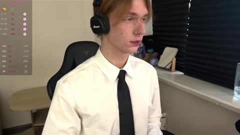 Mark online show from 03-08-26, 03:05