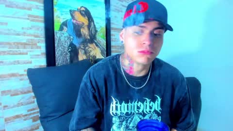 Sebastian online show from 01-02-25, 01:38