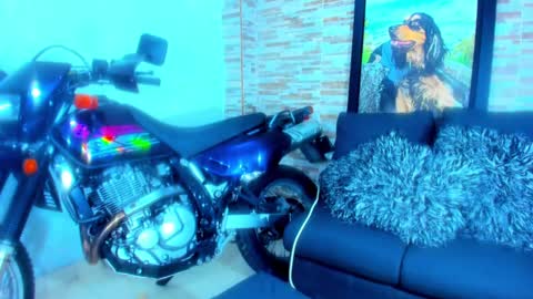 Sebastian online show from 02-10-25, 05:19