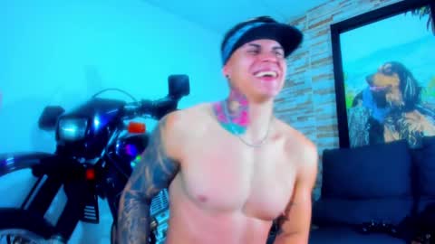 Sebastian online show from 03-05-25, 06:23