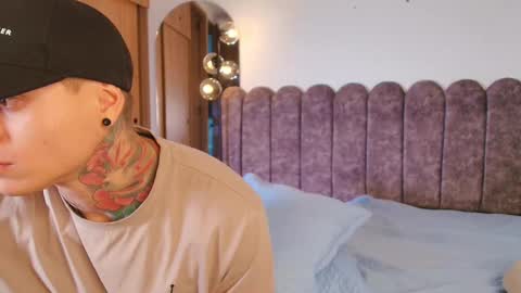 Sebastian online show from 11-26-25, 05:08