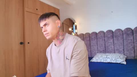 Sebastian online show from 12-02-25, 08:48