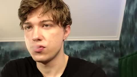 Snapshot of markshot_ chatting on 11-21-25, 06:39 markshot_ online show from 11-21-25, 06:39