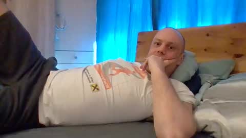 Snapshot of markus_7 chatting on 03-17-26, 12:30 markus_7 online show from 03-17-26, 12:30