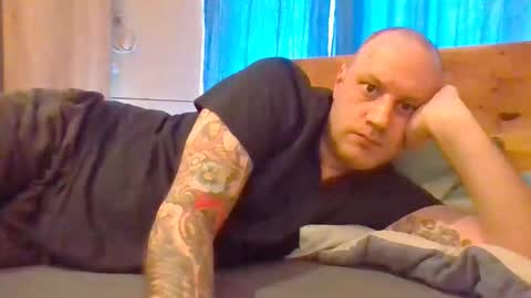 Snapshot of markus_7 chatting on 04-04-26, 12:46 markus_7 online show from 04-04-26, 12:46