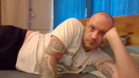 Snapshot of markus_7 chatting on 04-06-26, 11:44 markus_7 online show from 04-06-26, 11:44