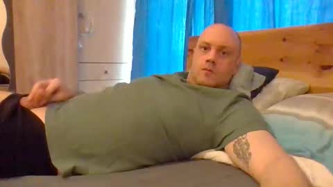 Snapshot of markus_7 chatting on 04-13-26, 12:43 markus_7 online show from 04-13-26, 12:43