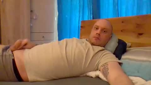 Snapshot of markus_7 chatting on 04-16-26, 12:17 markus_7 online show from 04-16-26, 12:17