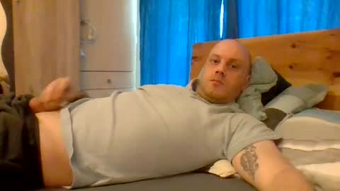 Snapshot of markus_7 chatting on 06-14-26, 02:30 markus_7 online show from 06-14-26, 02:30