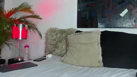 Snapshot of markus_latin chatting on 02-24-25, 12:09 Markus latin online show from 02-24-25, 12:09