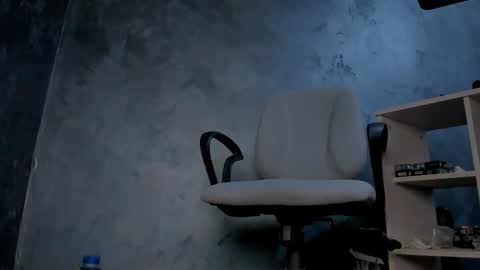 Snapshot of markwaynescr chatting on 03-29-26, 11:43 MARK online show from 03-29-26, 11:43