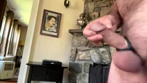 Snapshot of markygee43 chatting on 06-15-26, 03:36 AveragePenisMan online show from 06-15-26, 03:36