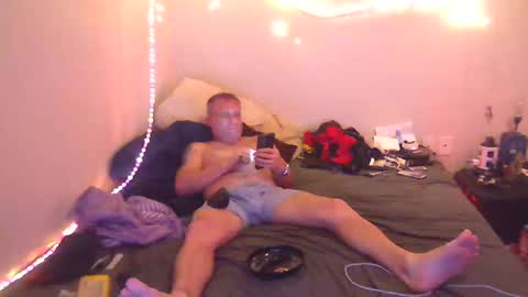 markymark101825061 online show from 12-24-24, 10:33