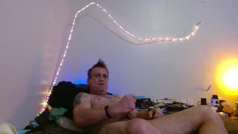 markymark101825061 online show from 02-08-25, 06:55