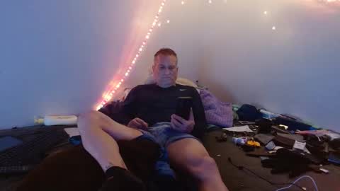 markymark101825061 online show from 02-12-25, 05:58