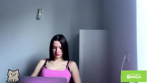 Snapshot of marlamirra chatting on 12-17-25, 11:33 Serena online show from 12-17-25, 11:33