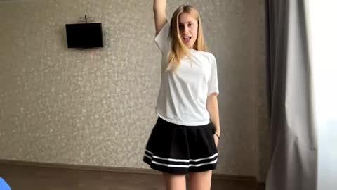 Olivia online show from 09-09-25, 02:16