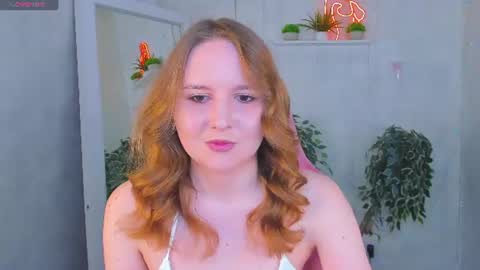Snapshot of marlyn_owen chatting on 06-19-26, 12:59 Emmaa online show from 06-19-26, 12:59