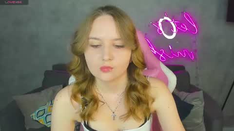 Snapshot of marlyn_owen chatting on 06-21-26, 12:57 Emmaa online show from 06-21-26, 12:57